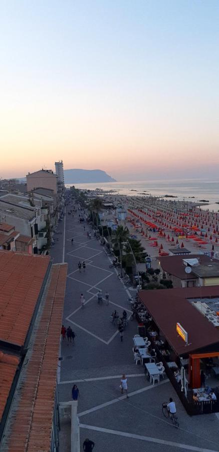 Villetta Del Conero Porto Recanati Buitenkant foto